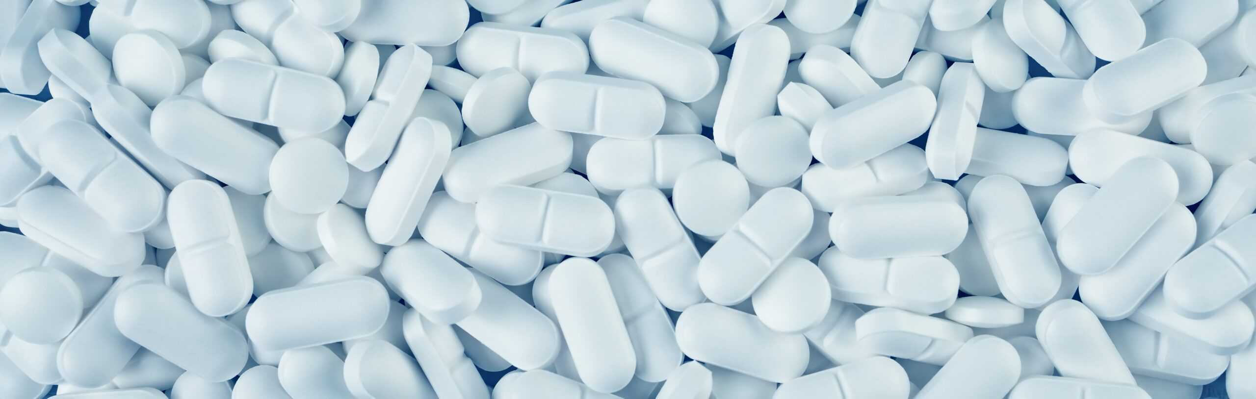 white Xanax tablets