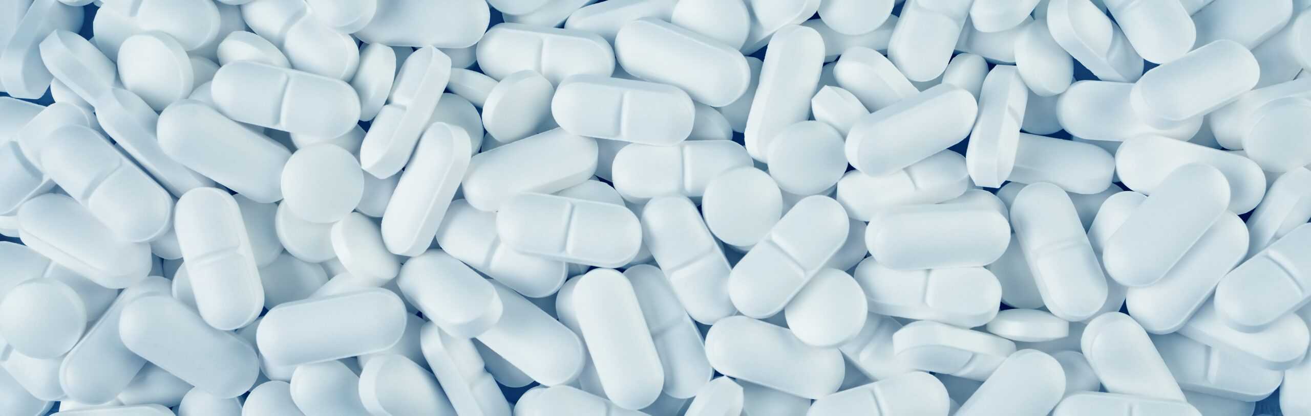white Xanax tablets